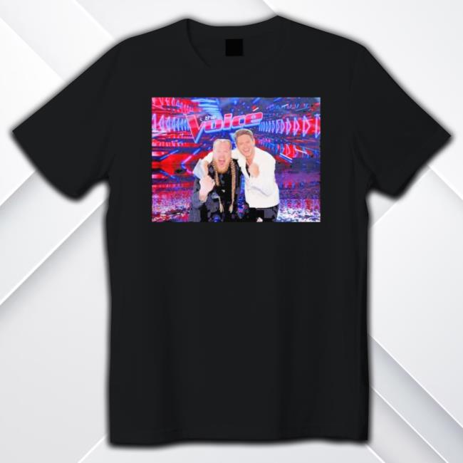 Official Huntley Celebrates With Niall Horan After Being Named The Voice Season 24 Champion TankTop