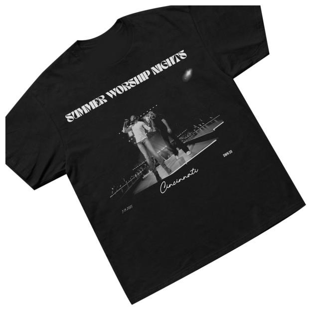 Official Event Merch Shop Store Swn Photo Sweatshirt