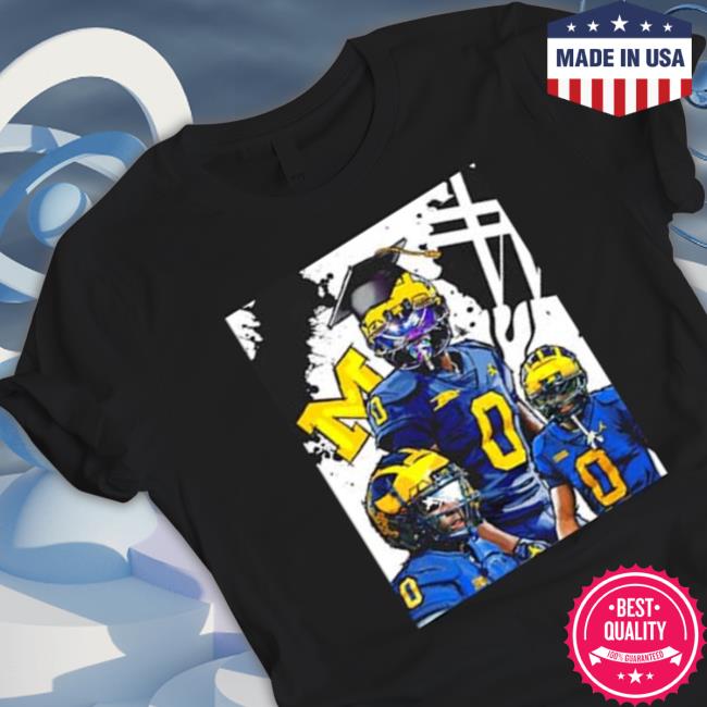 The Winged Helmet Giles Jackson Caption Champion Graduated Tee
