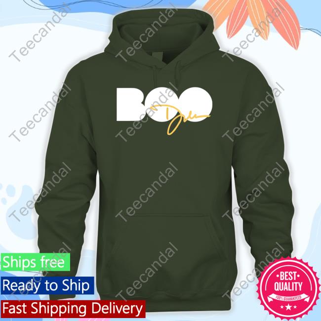 Dawn Staley Wearing Wbb Boo Hoodie Gamecockwbb Dawn Staley Wearing Boo Sweatshirt Wbb Merch