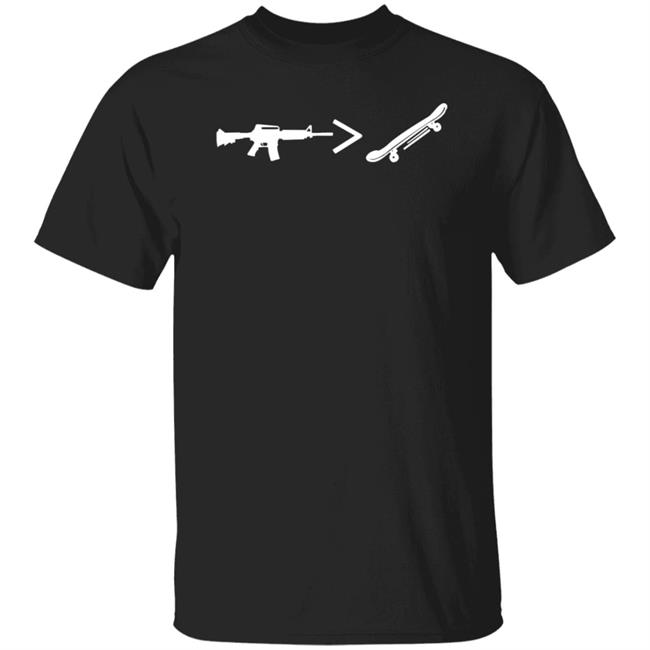 Kyle Rittenhouse Wearing AR 15 Bigger Than Skateboard Shirt Hoodie Sweatshirt
